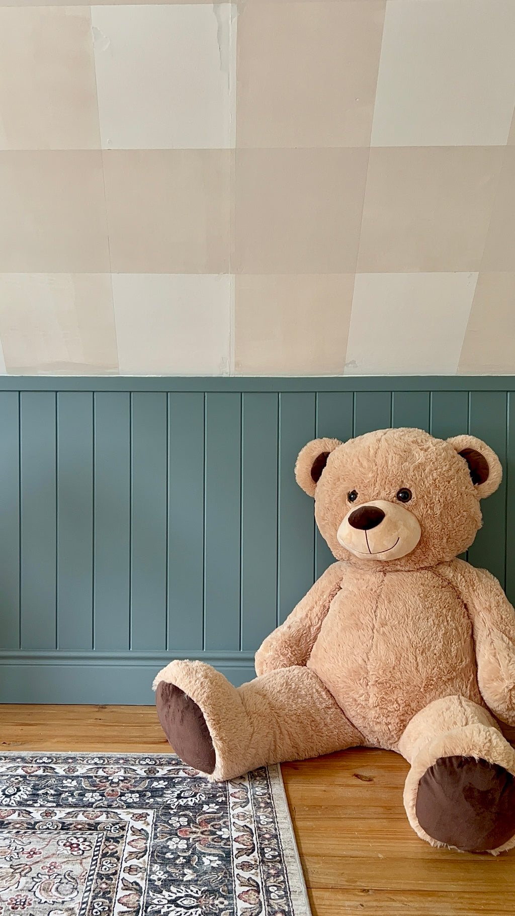 10cm Shiplap Panelling - Half Board with 1.2m Top Trim (1300L x 600W)