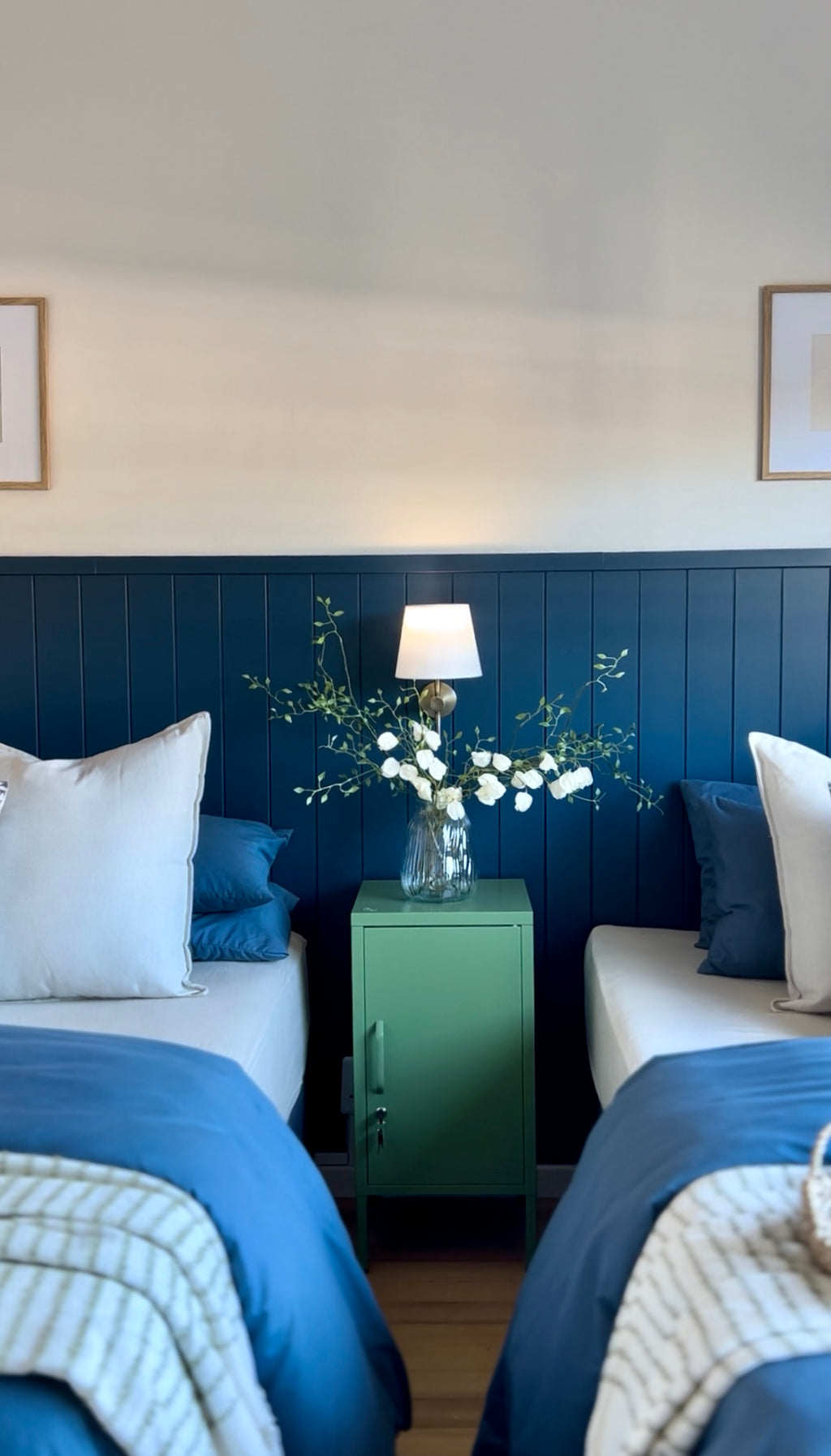 10cm Shiplap Panelling - Half Board with 1.2m Top Trim (1300L x 600W)