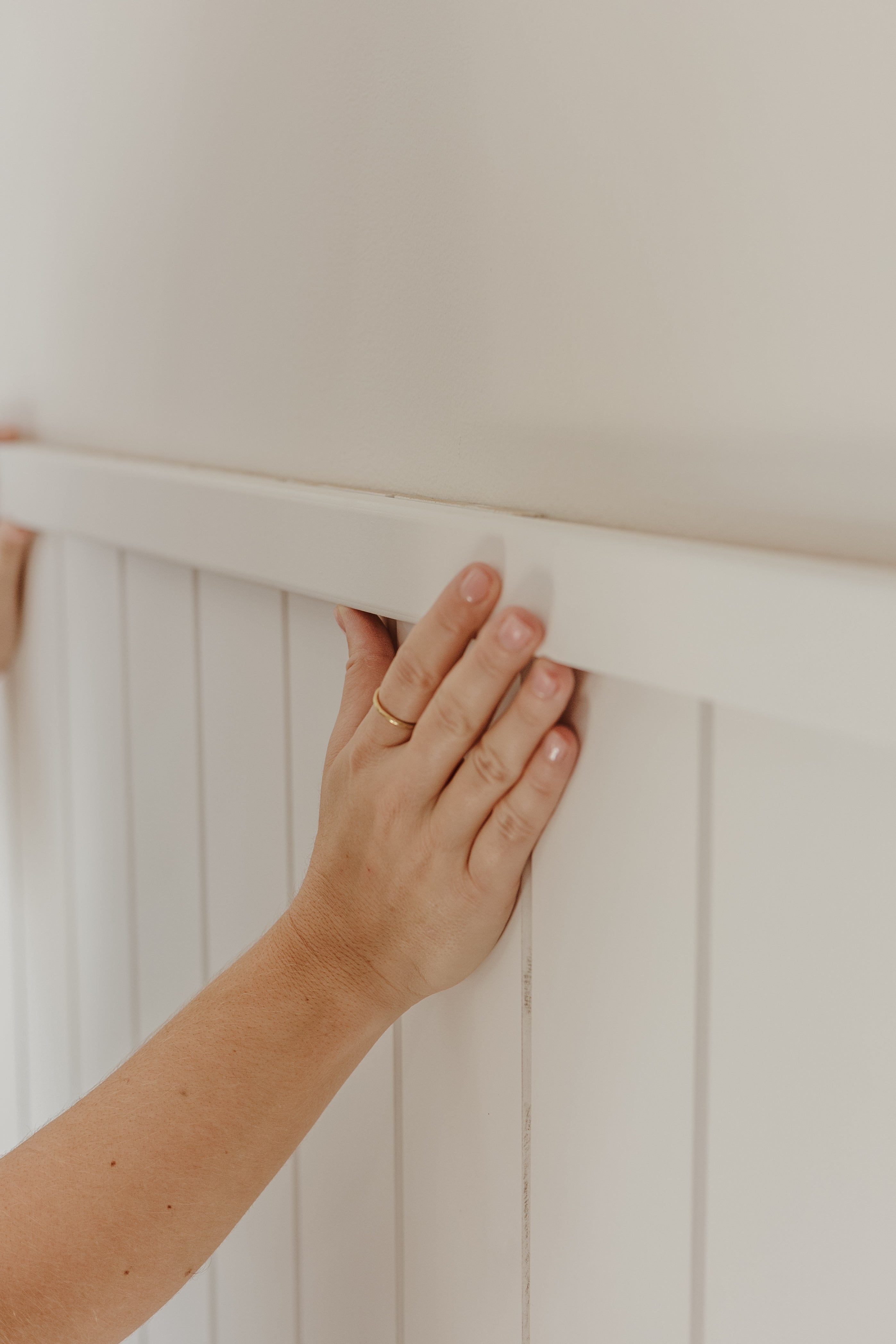 10cm Shiplap Panelling - Half Board with 1.2m Top Trim (1300L x 600W)