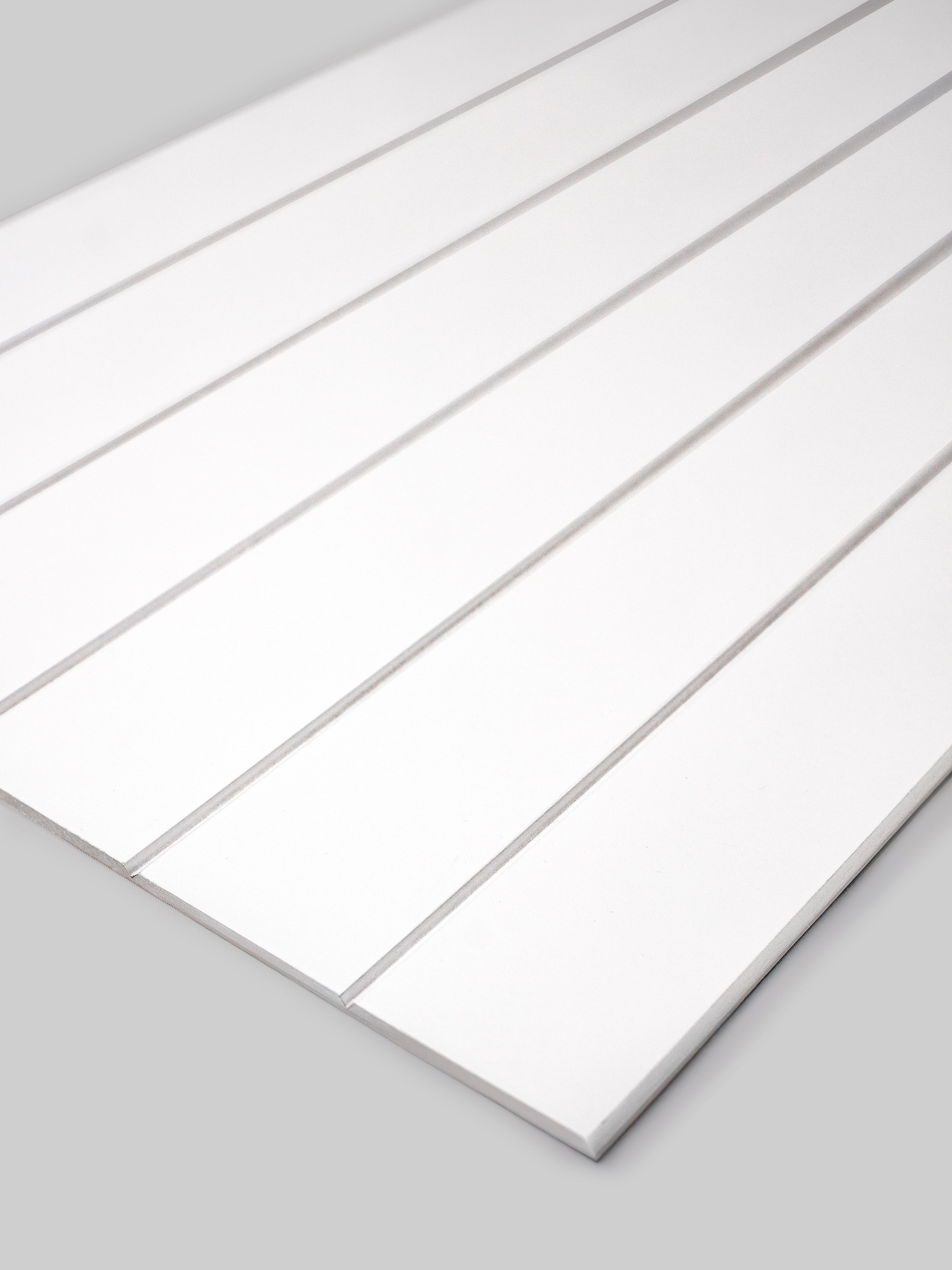 10cm Shiplap Panelling - Half Board with 1.2m Top Trim (1300L x 600W)